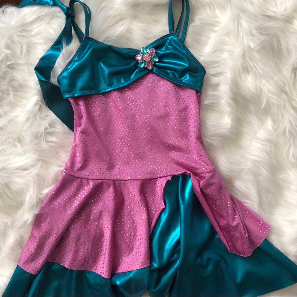 Mermaid Dance Costume XL (W/ Hair tie)